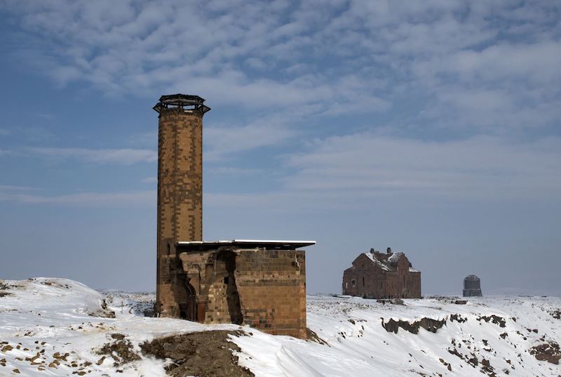 Կրօնամոլ դրդումներ կը սպառնան Անիին